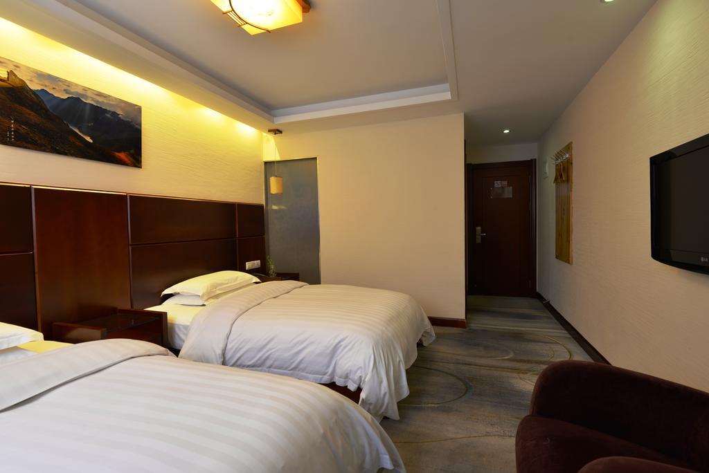 Irene Boutique Hotel - Jinshu Shop Шанхай Экстерьер фото